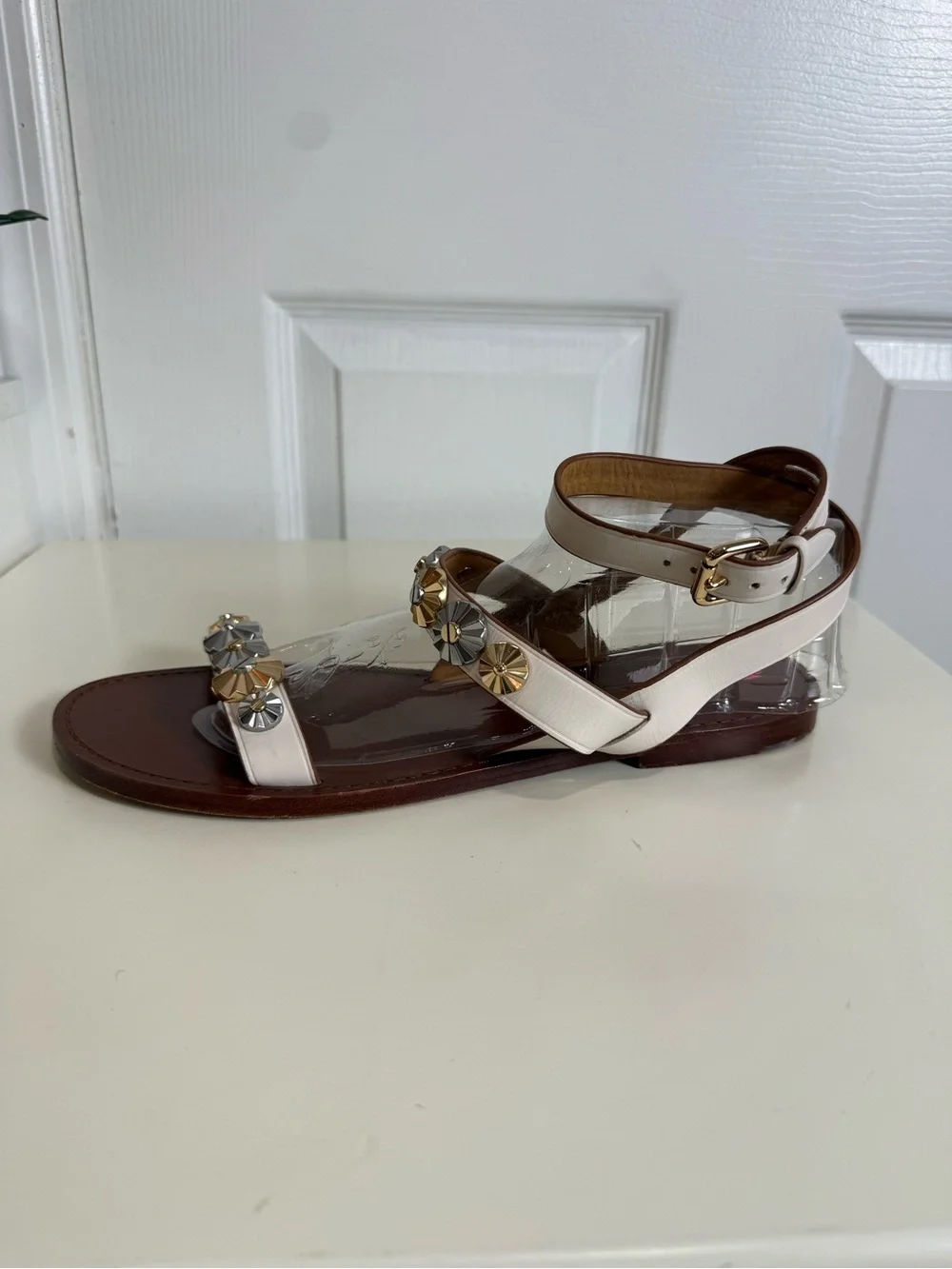 Coach Eleanor Studded Leather Flat Sandals Ivory/Cream Women’s Size 10B